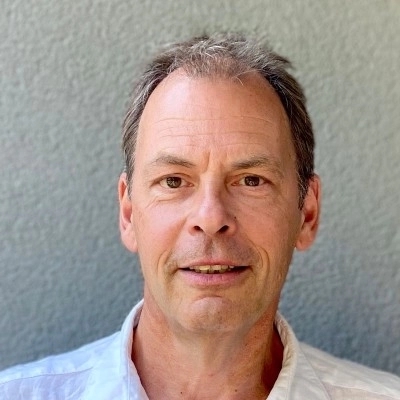 Professional werkt aan digitale toegankelijkheid en WCAG-conformiteit